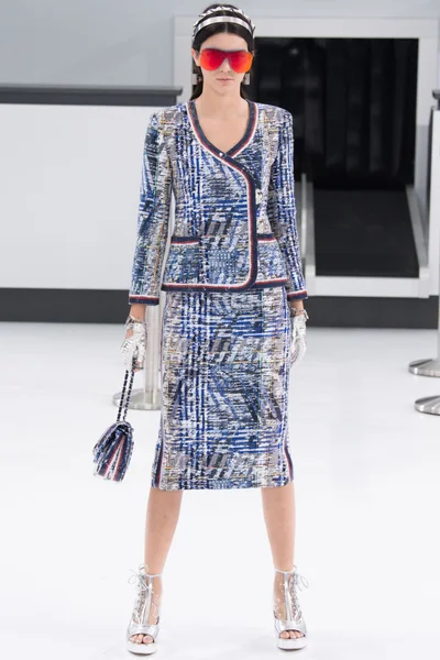 Look 8